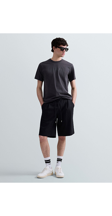 ベーシックジャージーロゴプリント Tシャツ 詳細画像